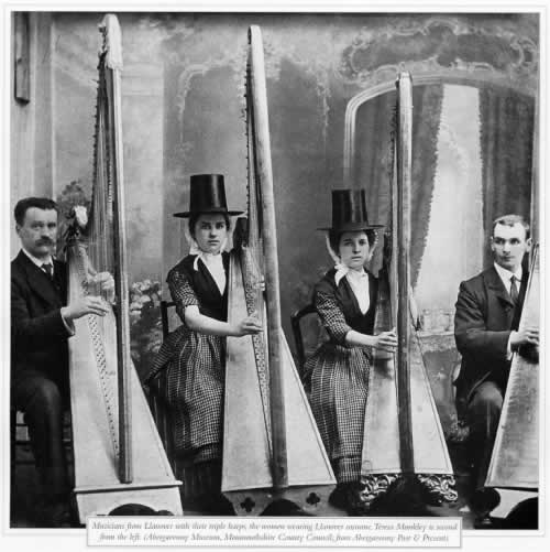 Llanover Harpists early 20th century